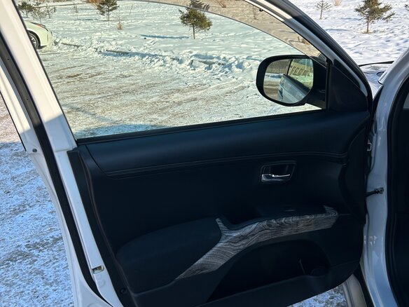 2012 Mitsubishi Outlander II Рестайлинг, белый, 1250000 рублей - вид 12