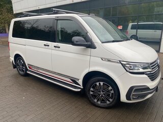 2020 Volkswagen Multivan T6 Рестайлинг, белый, 5150000 рублей, вид 4