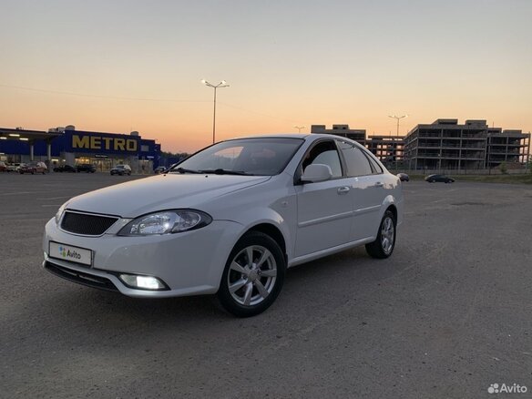 2014 Daewoo Gentra II, белый