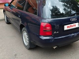1998 Audi A4 I (B5), синий, 350000 рублей, вид 5