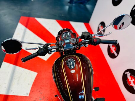 2026 Royal Enfield Bullet 350, красный, 461000 рублей, вид 4