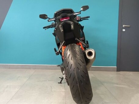 2025 KTM 1390 Super Duke R, чёрный, 2450000 рублей, вид 4
