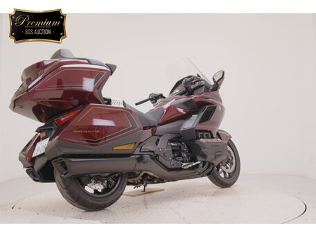 2026 Honda GL 1800 Gold Wing, пурпурный, 3300000 рублей, вид 5