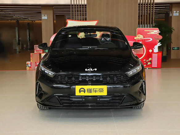 2025 Kia K3 II (China Market) Рестайлинг, чёрный, 1850000 рублей - вид 4