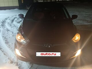2011 Hyundai Solaris I, фиолетовый, 600000 рублей, вид 3