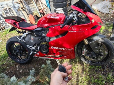 2012 Ducati 1199 Panigale, красный, 950000 рублей, вид 5
