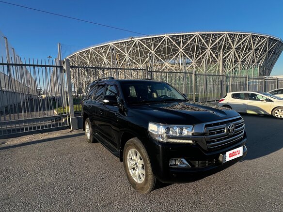 2016 Toyota Land Cruiser 200 Series Рестайлинг 2, чёрный, 6200000 рублей - вид 4