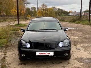 2000 Mercedes-Benz C-Класс 180 II (W203), чёрный, 520000 рублей, вид 3