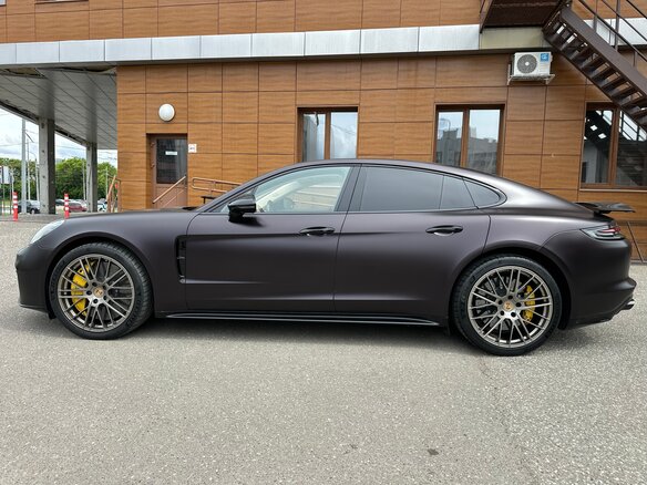 2018 Porsche Panamera Turbo II, фиолетовый, 7659000 рублей - вид 5