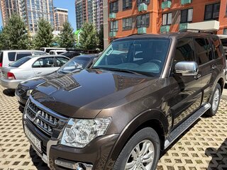 2017 Mitsubishi Pajero IV Рестайлинг 2, коричневый, 2950000 рублей, вид 4