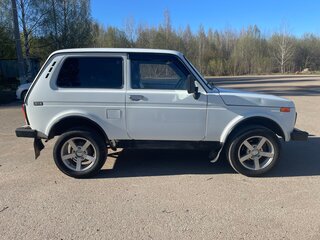 1999 Lada (ВАЗ) 2121 (4x4) I Рестайлинг, белый, 330000 рублей, вид 3