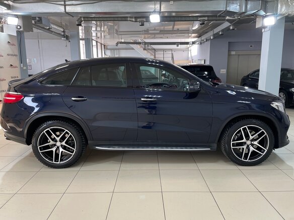 2015 Mercedes-Benz GLE Coupe 400 I (C292), синий, 3850000 рублей - вид 4
