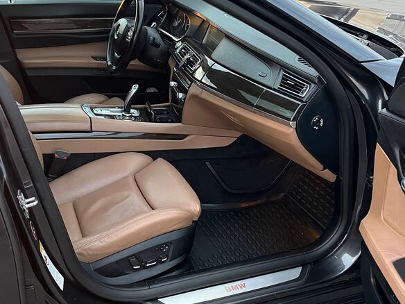 2008 BMW 7 серии 730d V (F01/F02/F04), серый, 1450000 рублей - вид 14