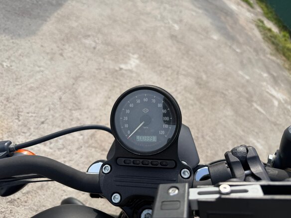2020 Harley-Davidson Sportster 883, чёрный, 980000 рублей - вид 5