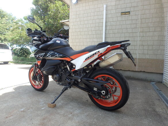 2023 KTM 890 SMT, чёрный, 1200000 рублей - вид 8