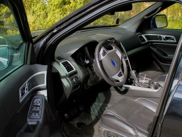 2014 Ford Explorer Sport V, чёрный, 2200000 рублей - вид 15