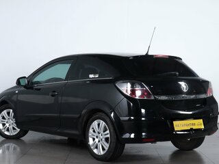 2010 Opel Astra GTC H Рестайлинг, чёрный, 639000 рублей, вид 4