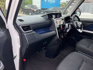 2020 Toyota Tank I, белый, 1190000 рублей, вид 3