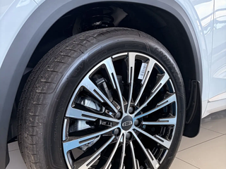 2026 Geely Monjaro I Рестайлинг, белый, 4954990 рублей, вид 5