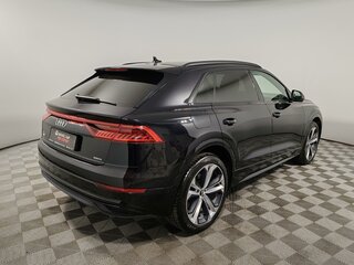 2019 Audi Q8 45 TDI I (4M), чёрный, 6125000 рублей, вид 5
