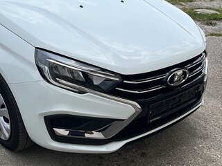 2024 Lada (ВАЗ) Vesta I Рестайлинг (NG), белый, 1350000 рублей, вид 1