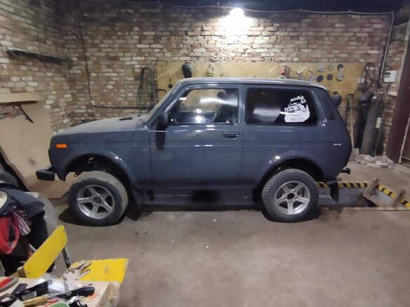 1996 Lada (ВАЗ) 2121 (4x4) I Рестайлинг, серый, 450000 рублей - вид 1