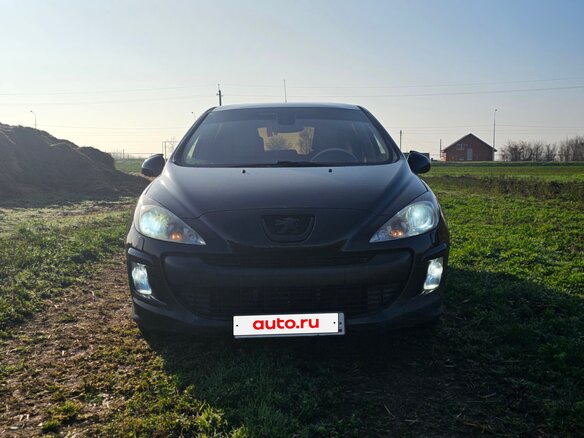 2010 Peugeot 308 I, чёрный, 440000 рублей - вид 3