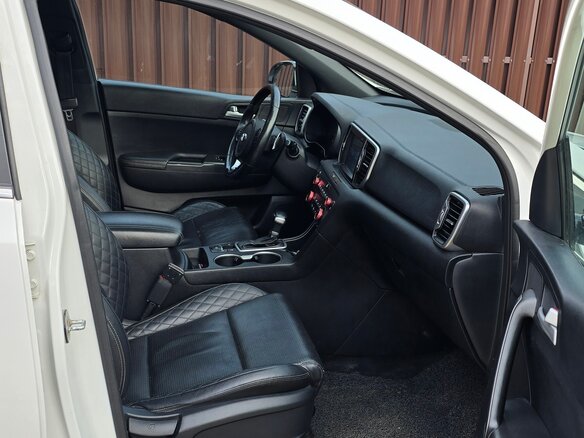 2017 Kia Sportage IV, белый, 1978570 рублей - вид 18
