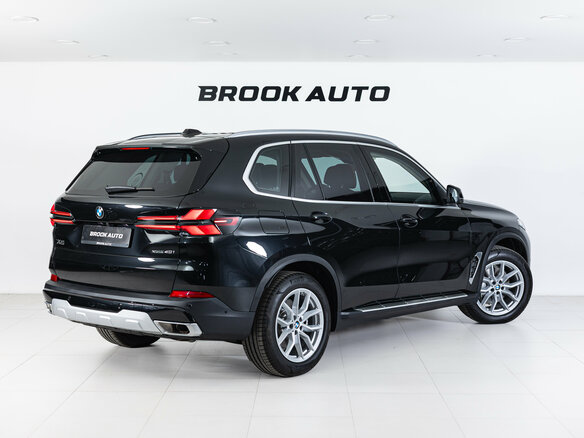 2026 BMW X5 40i IV (G05/G18) Рестайлинг, чёрный, 29990000 рублей - вид 3