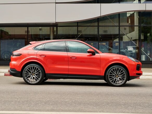 2019 Porsche Cayenne Coupé III, оранжевый, 8500000 рублей - вид 3
