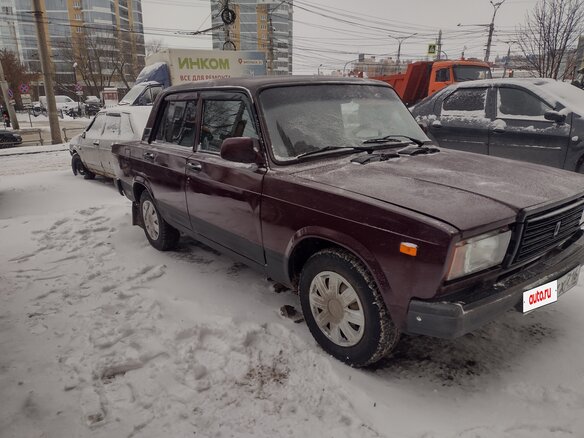 2008 Lada (ВАЗ) 2107, пурпурный, 250000 рублей - вид 2
