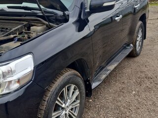 2020 Toyota Land Cruiser 200 Series Рестайлинг 2, чёрный, 6550000 рублей, вид 4