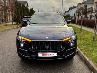 2021 Maserati Levante I Рестайлинг, синий, 3375000 рублей, вид 1