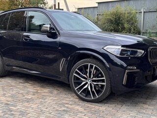 2020 BMW X5 M50d IV (G05/G18), чёрный, 7800000 рублей, вид 3