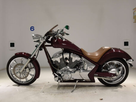 2010 Honda VT 1300CX Fury, пурпурный, 510000 рублей, вид 3