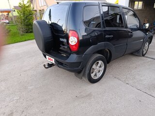 2017 Chevrolet Niva I Рестайлинг, чёрный, 630000 рублей, вид 4