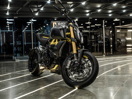 2021 Ducati Diavel 1260 S, серый, 2700000 рублей, вид 2