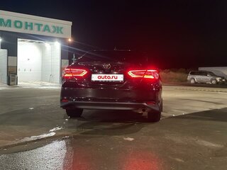 2021 Toyota Camry VIII (XV70), чёрный, 2200000 рублей, вид 3