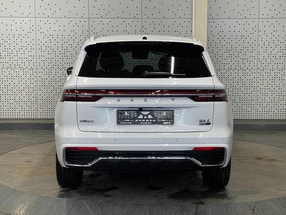 2026 Geely Monjaro (Xingyue L) I Рестайлинг 2 (China Market), белый, 3145000 рублей - вид 6