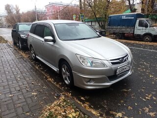 2008 Subaru Exiga, серебристый, 900000 рублей, вид 2