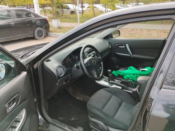 2005 Mazda 6 I (GG) Рестайлинг, чёрный, 190000 рублей - вид 9