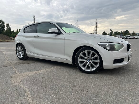 2013 BMW 1 серии 116i II (F20/F21), белый, 870000 рублей - вид 7