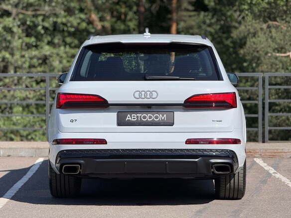 2025 Audi Q7 45 TFSI II (4M) Рестайлинг 2, белый, 11990000 рублей - вид 8