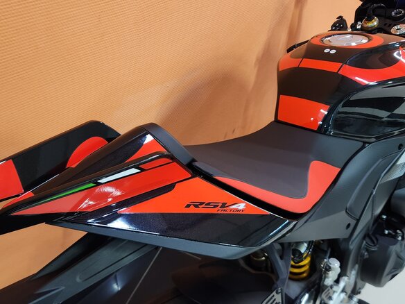 2025 Aprilia RSV4, чёрный, 2950000 рублей - вид 31