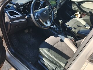 2019 Lada (ВАЗ) Vesta SW Cross I, серебристый, 1100000 рублей, вид 4