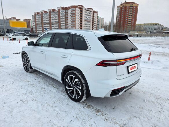 2024 Geely Monjaro I, белый, 3800000 рублей - вид 5