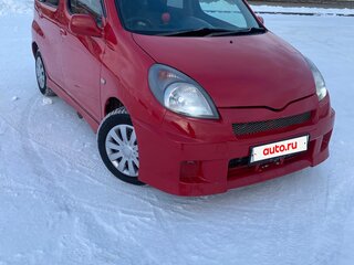 2002 Toyota FunCargo, красный, 530000 рублей, вид 1