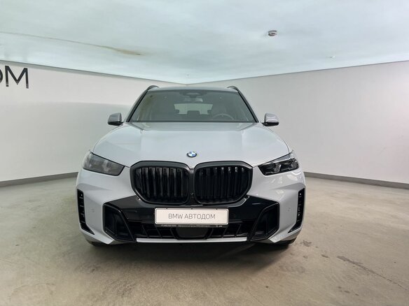 2026 BMW X5 30d IV (G05/G18) Рестайлинг, серый, 15890000 рублей - вид 2