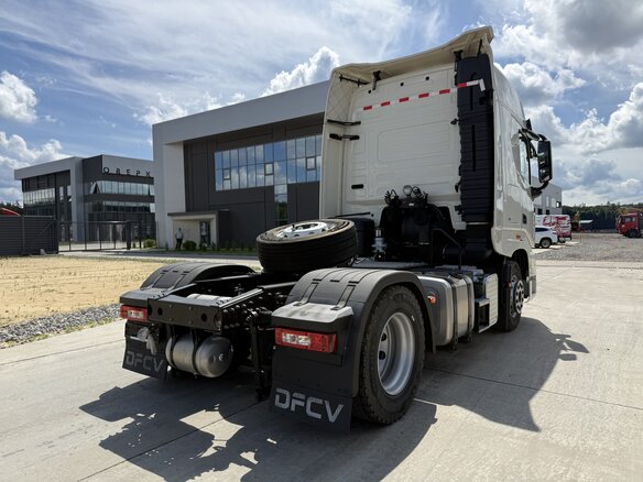 2024 Dongfeng GX, белый, 8800000 рублей - вид 2