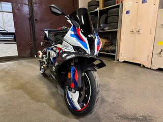 2025 BMW S 1000 RR, белый, 2750000 рублей, вид 4